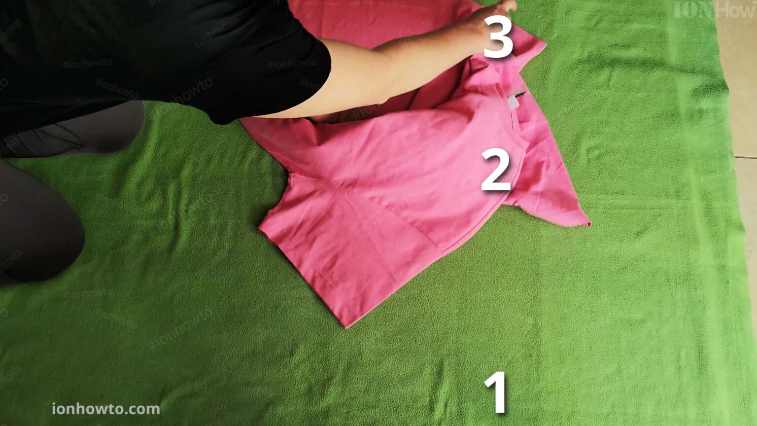 how-to-fold-a-t-shirt-in-2-seconds-ion-howto